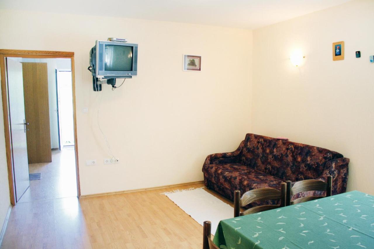 Apartments With A Parking Space Kampor, Rab - 5029 エクステリア 写真