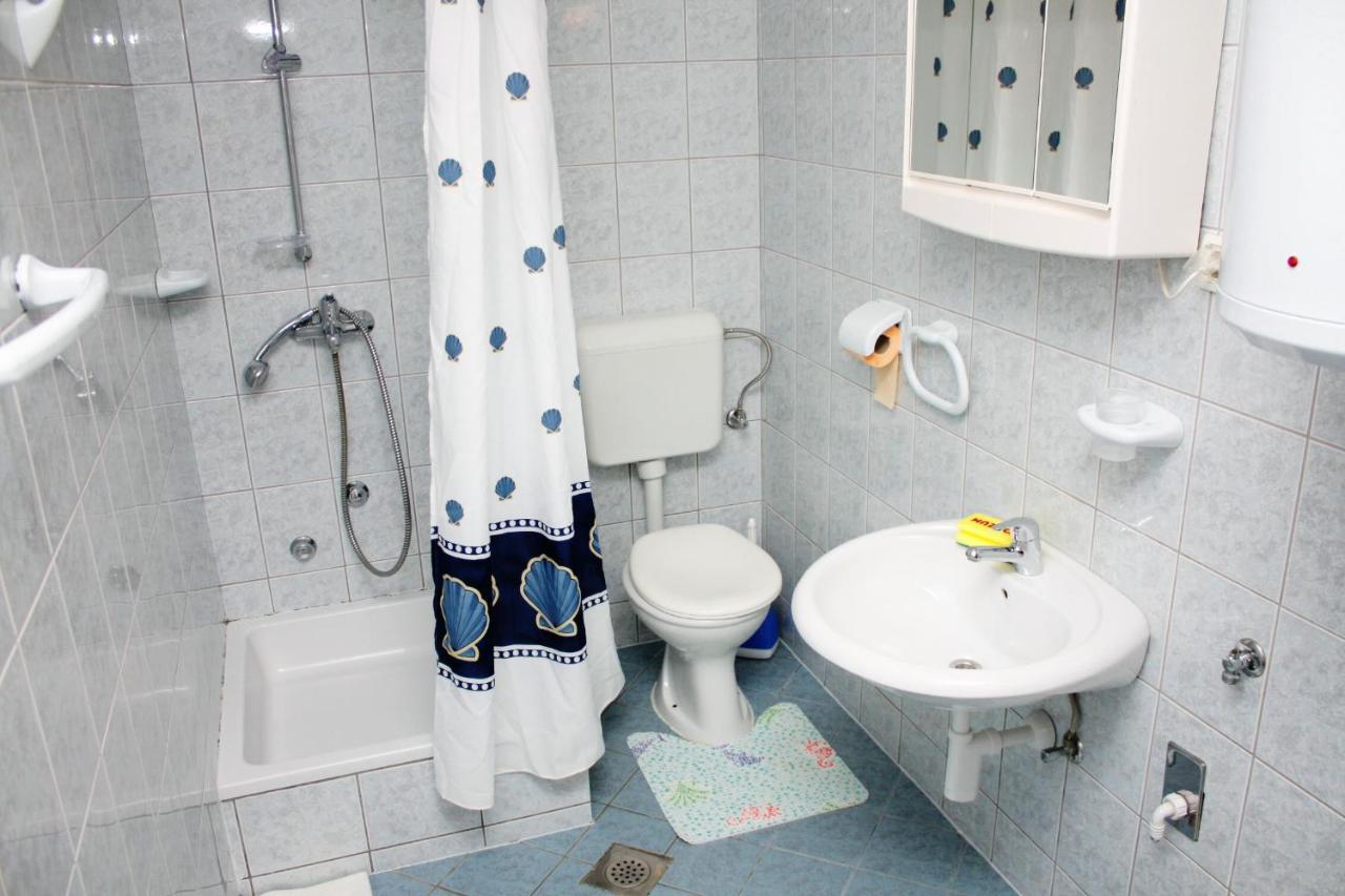 Apartments With A Parking Space Kampor, Rab - 5029 エクステリア 写真