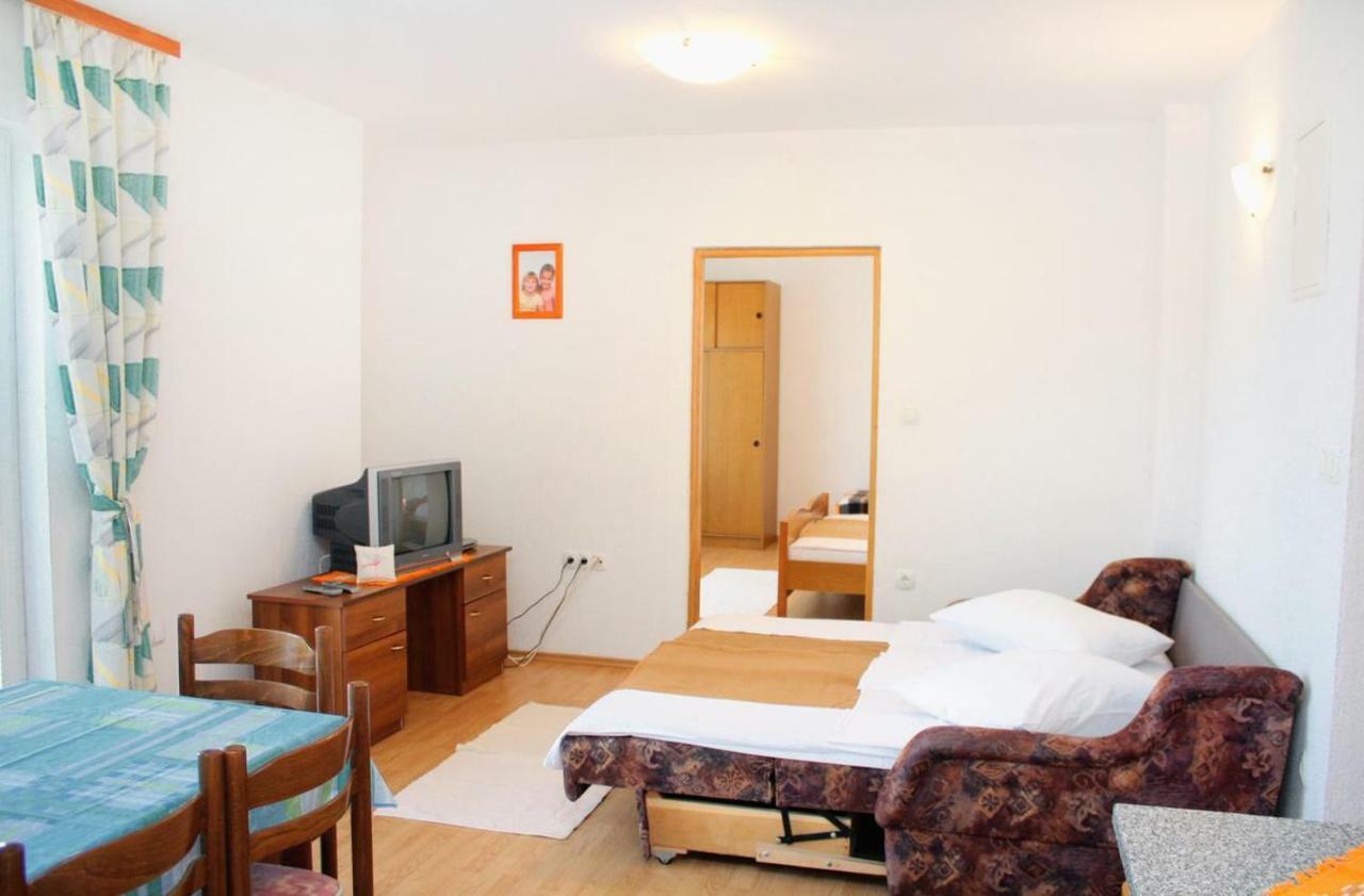 Apartments With A Parking Space Kampor, Rab - 5029 エクステリア 写真
